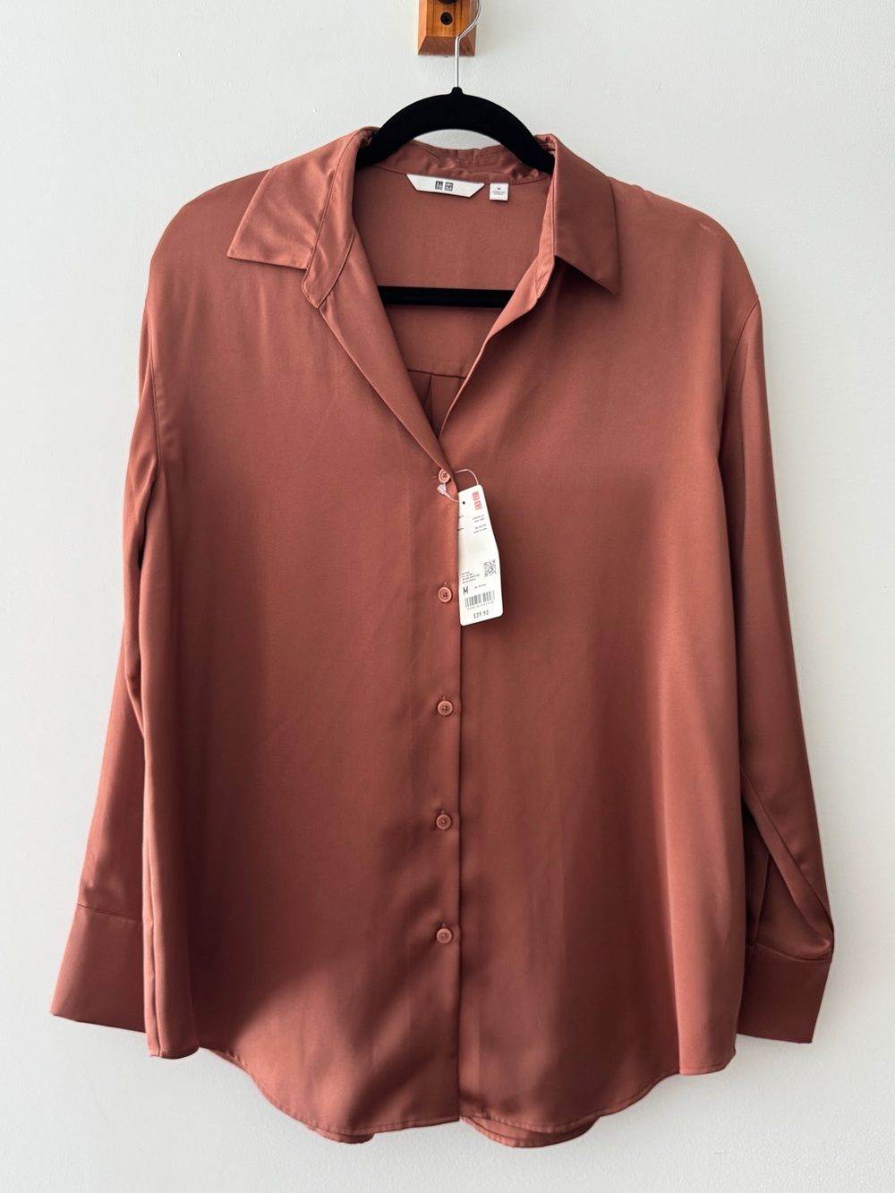 NWT UNIQLO Satin Long Sleeve Blouse Dark Brown Terracotta Medium 461887